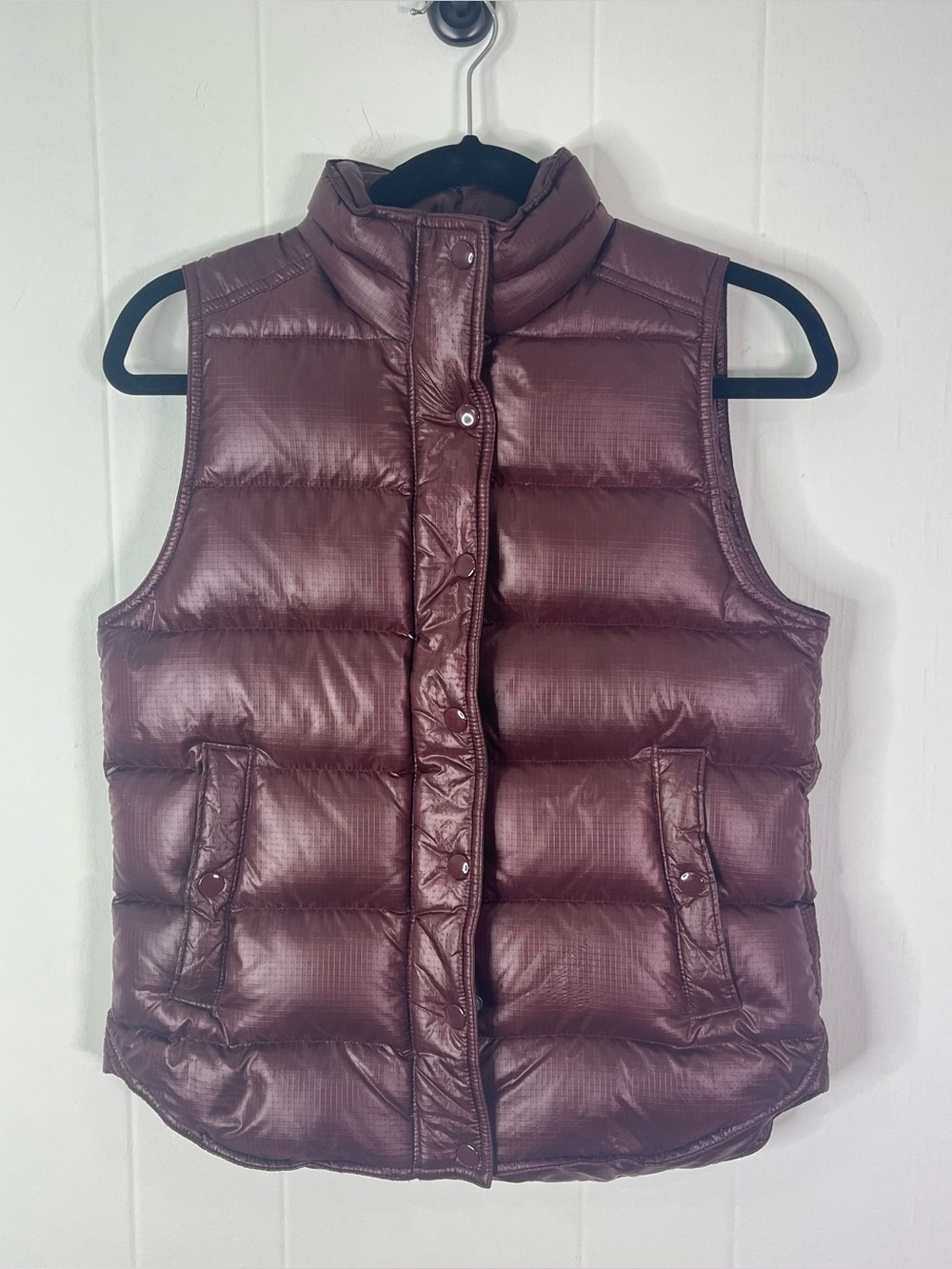 J.Crew Shiny Down Puffer Vest XS Burgundy Wine B1160 Quilted Full Zip